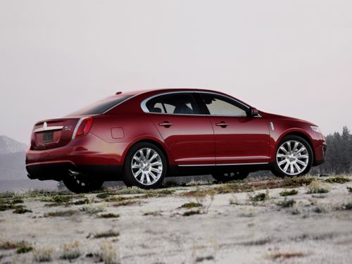 Lincoln Brings Back Sign and Drive Leases During March Spring Forward Event